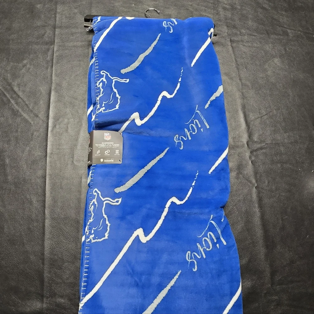 NFL Lions Blue and White Throw Blanket